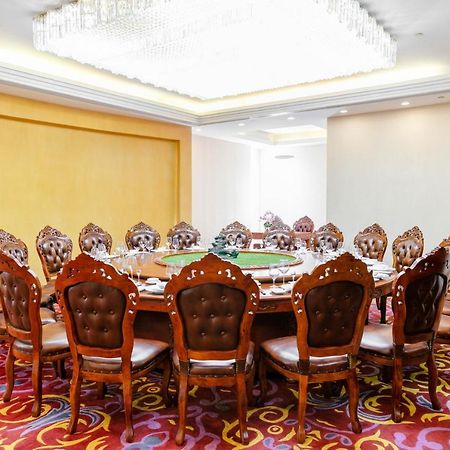 Changchun Warren Hotel Bagian luar foto