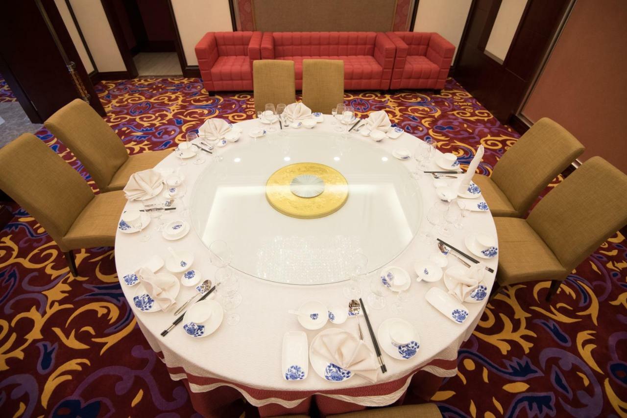 Changchun Warren Hotel Bagian luar foto
