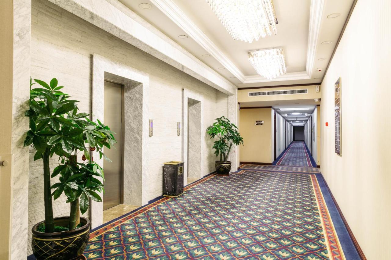Changchun Warren Hotel Bagian luar foto
